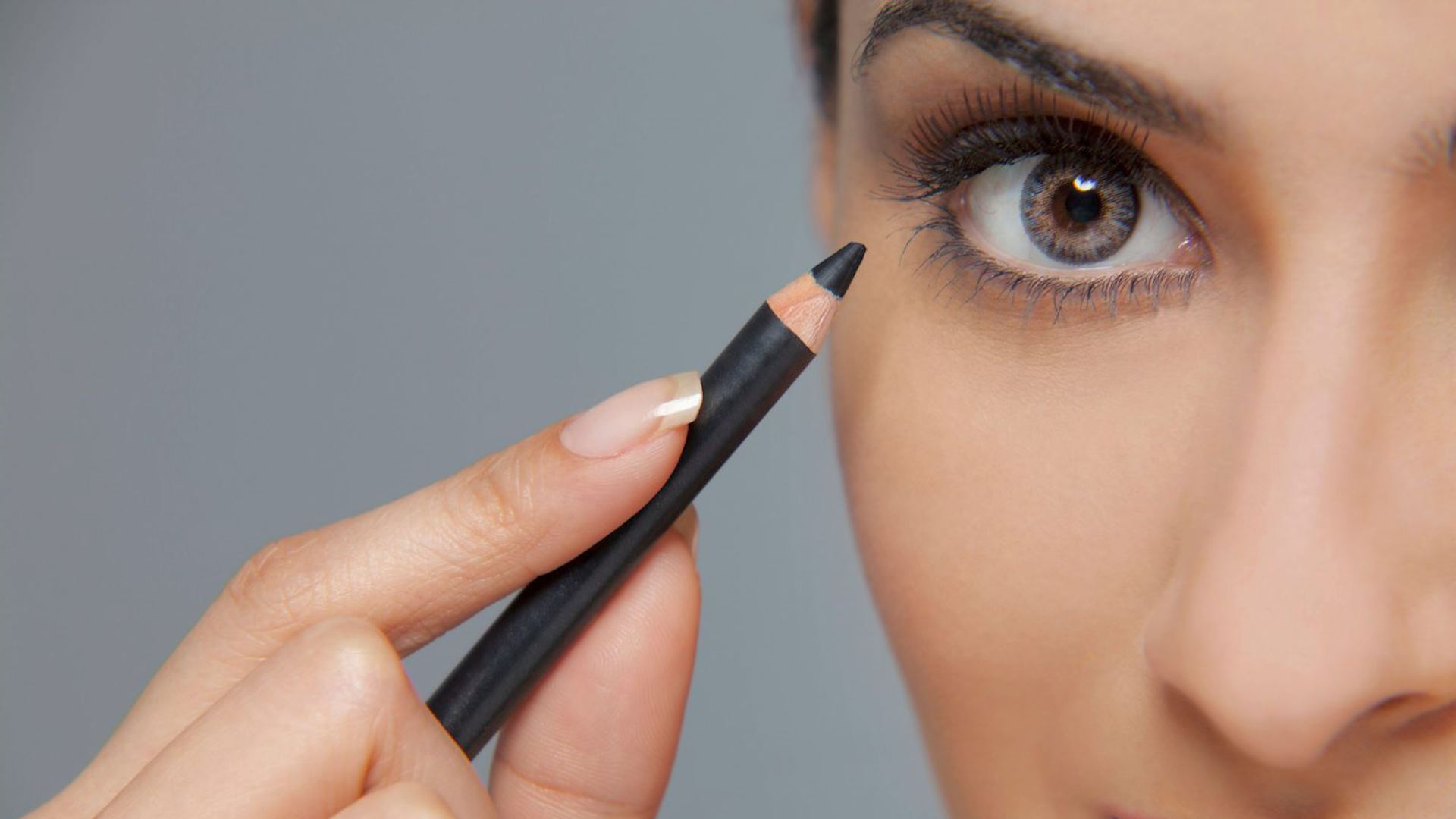 wearing eyeliner